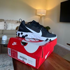 Nike React Element 55